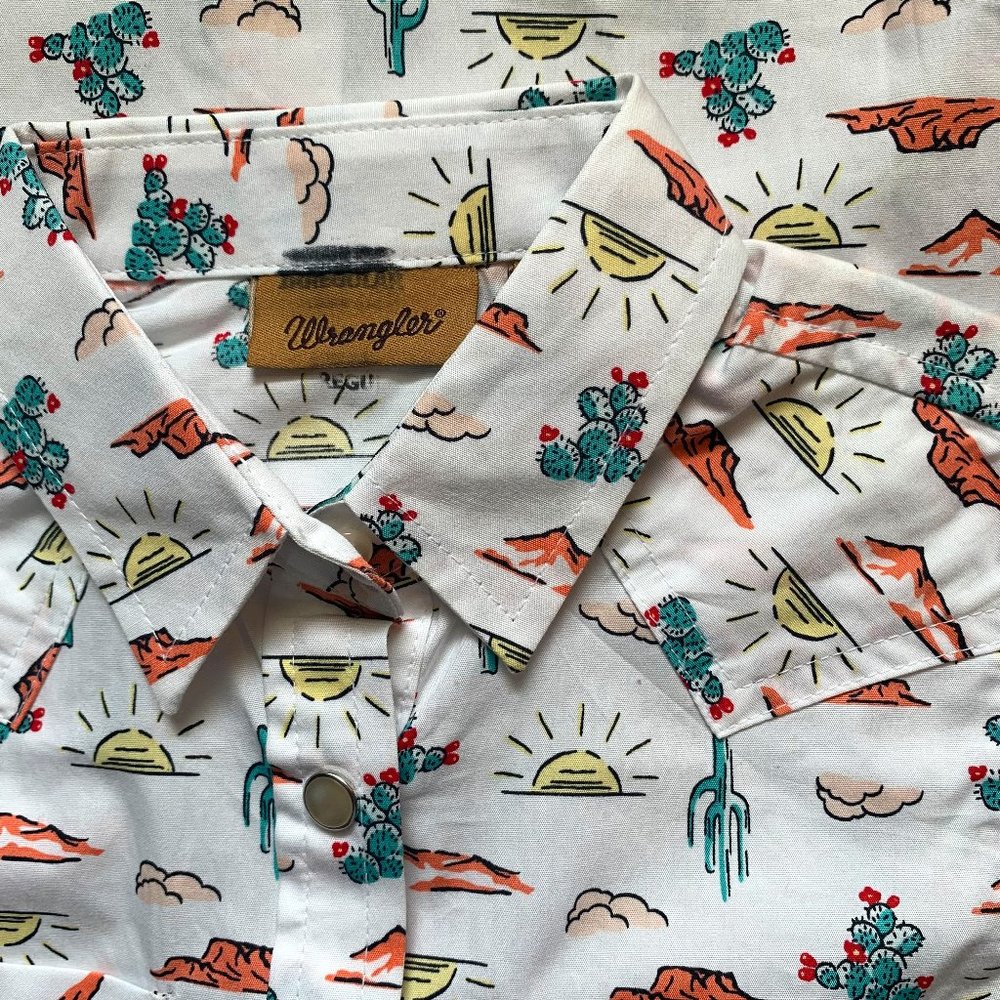 Wrangler Girls' Desert Print Short Sleeve Western Snap Shirt; Small